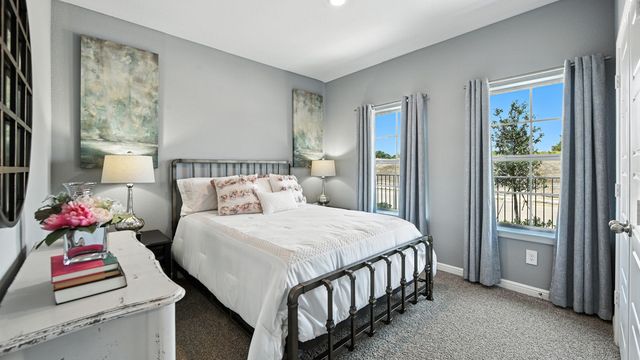 557 PENDLETON Avenue, Keene, TX 76059