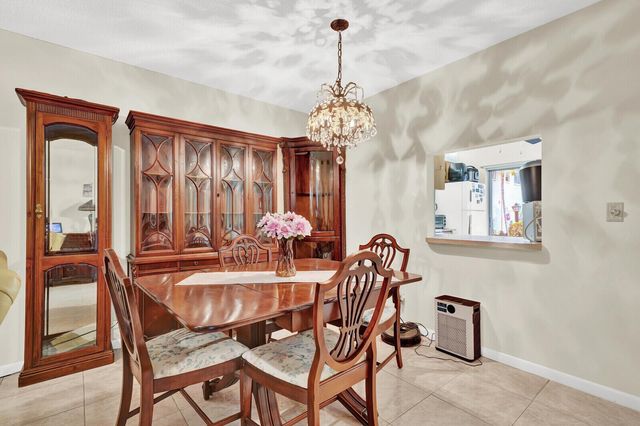 815 Salem Lane, Lake Worth, FL 33467