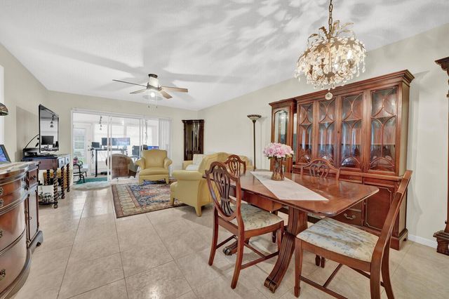 815 Salem Lane, Lake Worth, FL 33467