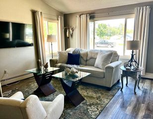 325 S CANYON, Rapid, SD 57702