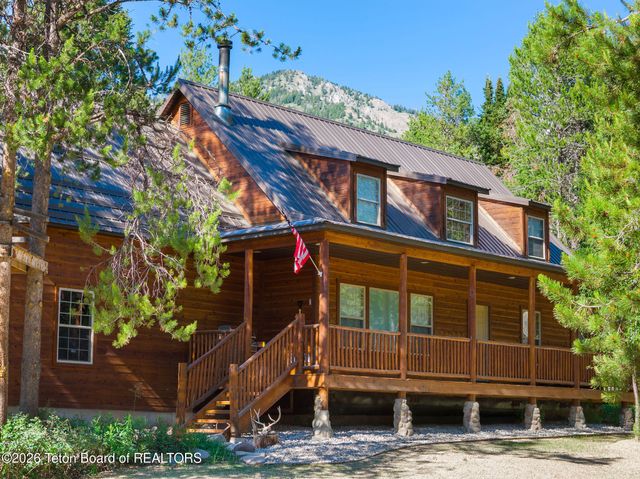 9 PINE Street, Alpine, WY 83128