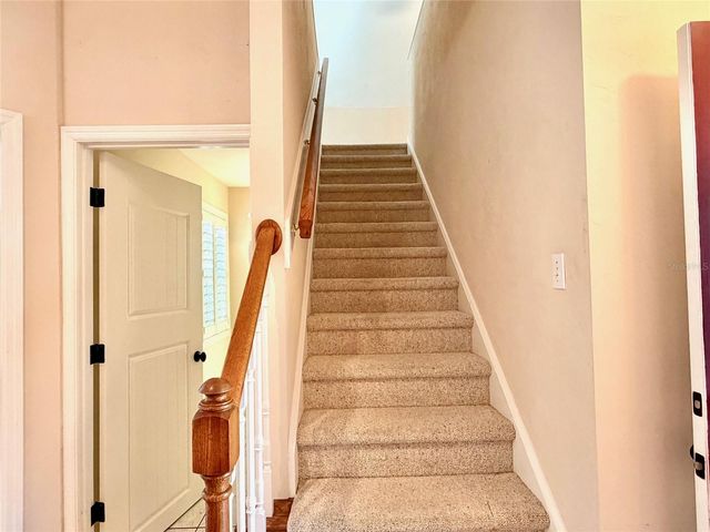 4317 NW 10TH PLACE, Gainesville, FL 32605