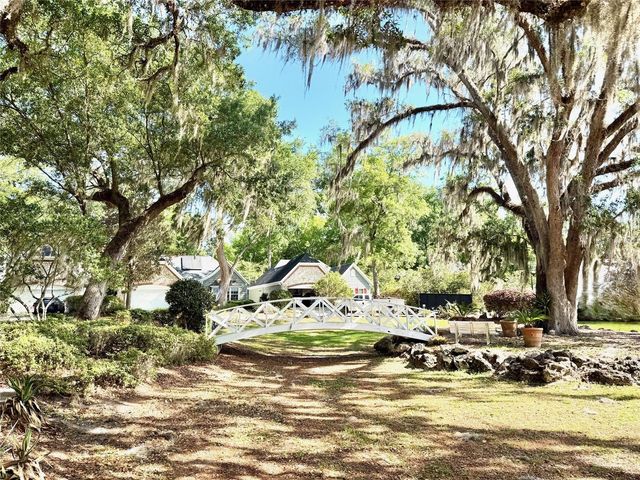 4317 NW 10TH PLACE, Gainesville, FL 32605