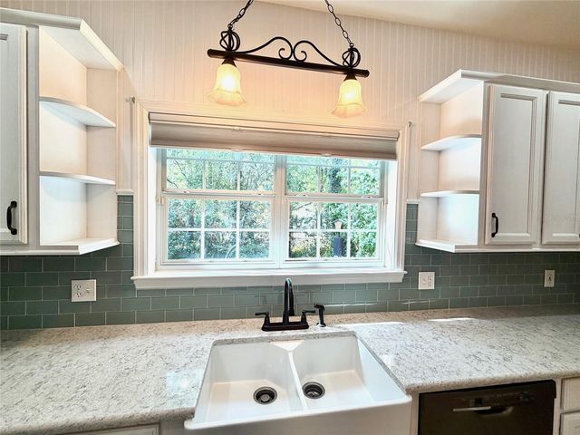 4317 NW 10TH PLACE, Gainesville, FL 32605
