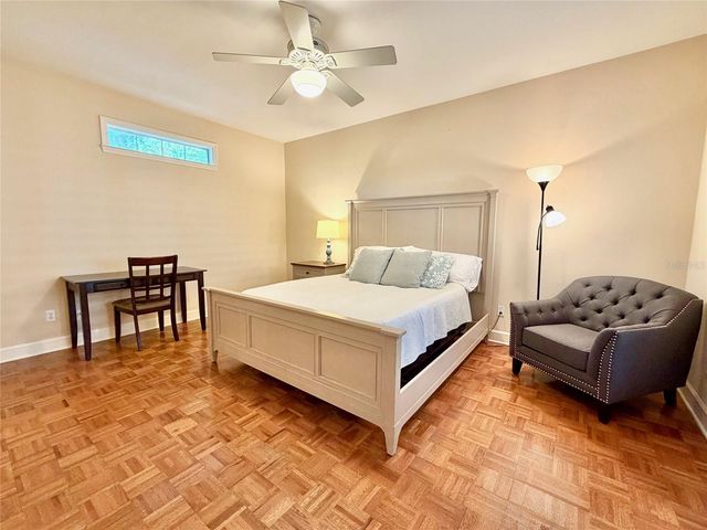4317 NW 10TH PLACE, Gainesville, FL 32605