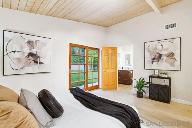 5145 San Aquario Dr, San Diego, CA 92109