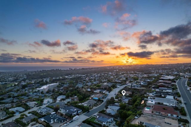 5145 San Aquario Dr, San Diego, CA 92109