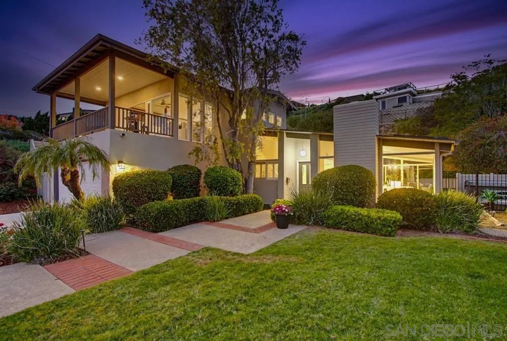 5145 San Aquario Dr, San Diego, CA 92109