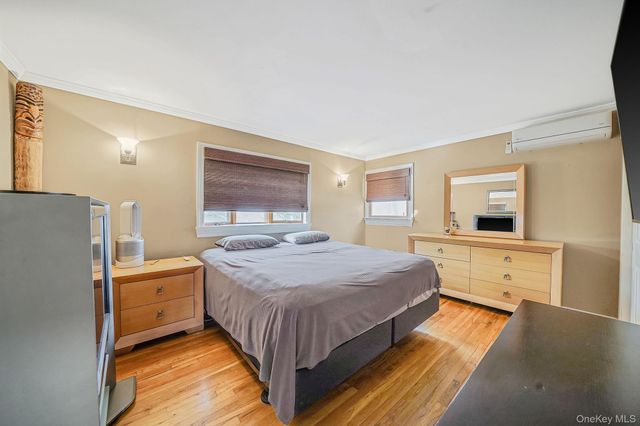 38 Groveland Park Boulevard, Sound Beach, NY 11789