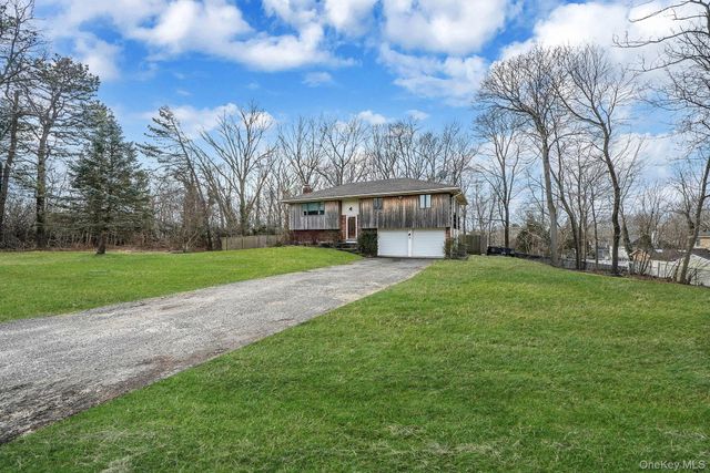 38 Groveland Park Boulevard, Sound Beach, NY 11789