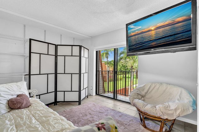 2961 SW 11th Place N, Deerfield Beach, FL 33442