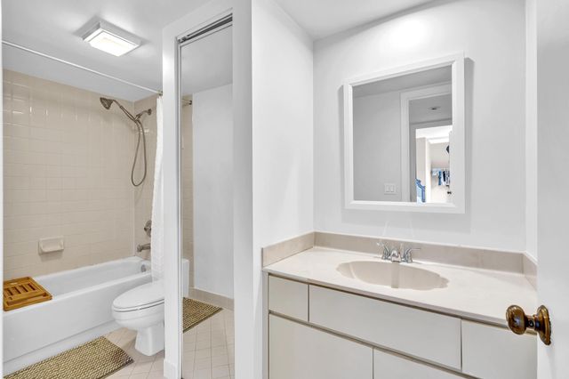 2961 SW 11th Place N, Deerfield Beach, FL 33442