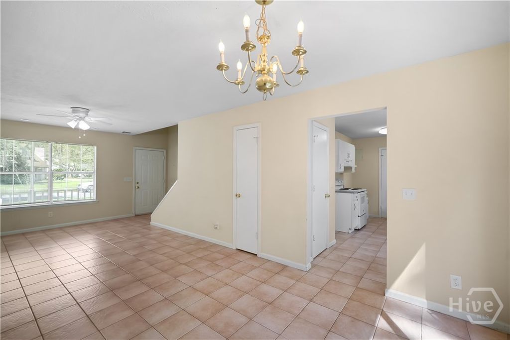 Image 10 of property listing at 145 Blue Heron Drive, Richmond Hill, GA 31324