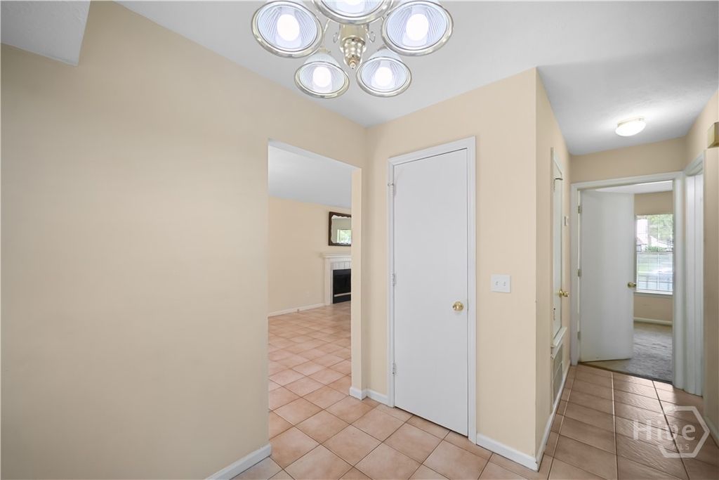 Image 15 of property listing at 145 Blue Heron Drive, Richmond Hill, GA 31324