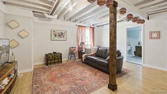 193 Coppice Way, White Lake, MI 48386