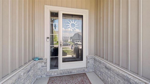 193 Coppice Way, White Lake, MI 48386