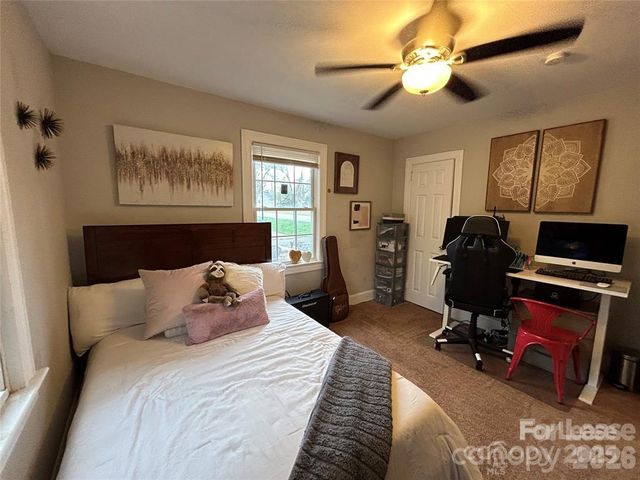 1300 Bethel Road, Charlotte, NC 28208