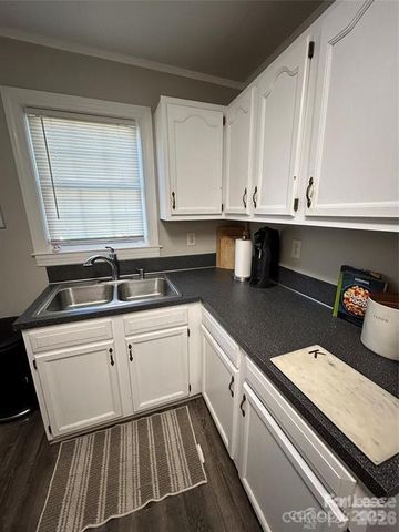 1300 Bethel Road, Charlotte, NC 28208
