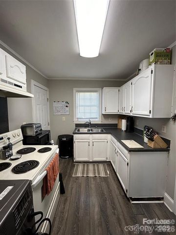1300 Bethel Road, Charlotte, NC 28208
