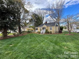 1300 Bethel Road, Charlotte, NC 28208
