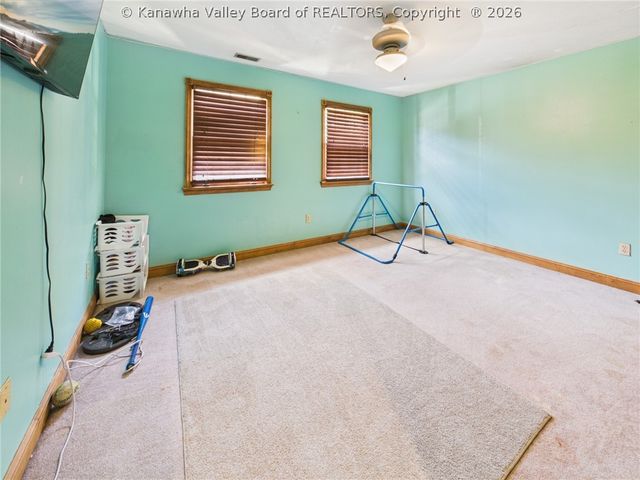 416 Arrowhead Drive, Hurricane, WV 25526
