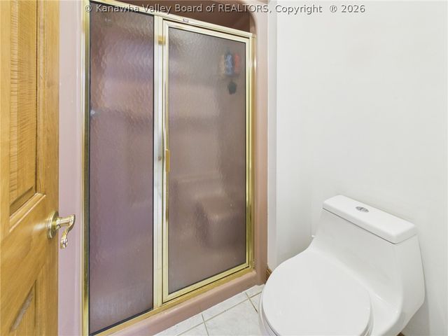 416 Arrowhead Drive, Hurricane, WV 25526