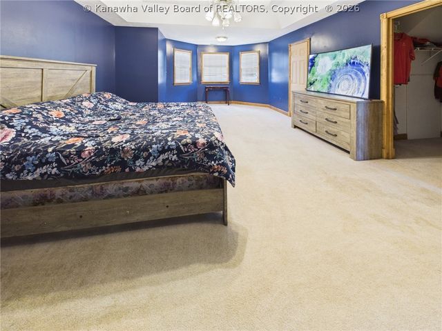 416 Arrowhead Drive, Hurricane, WV 25526