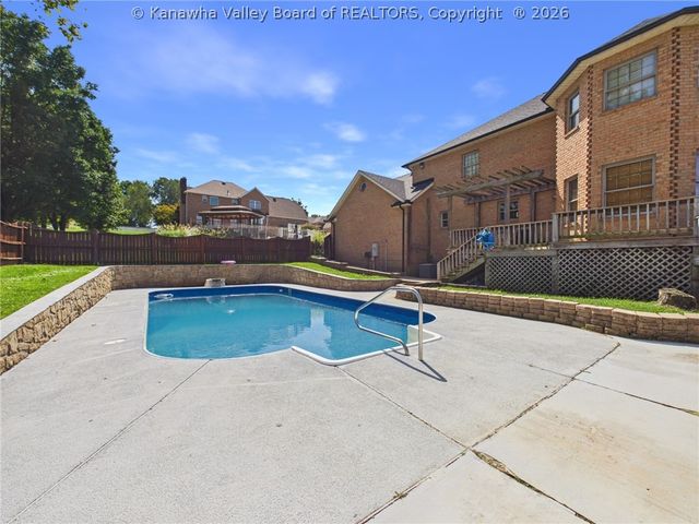 416 Arrowhead Drive, Hurricane, WV 25526