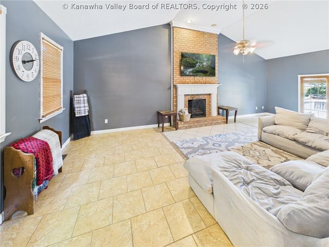 416 Arrowhead Drive, Hurricane, WV 25526