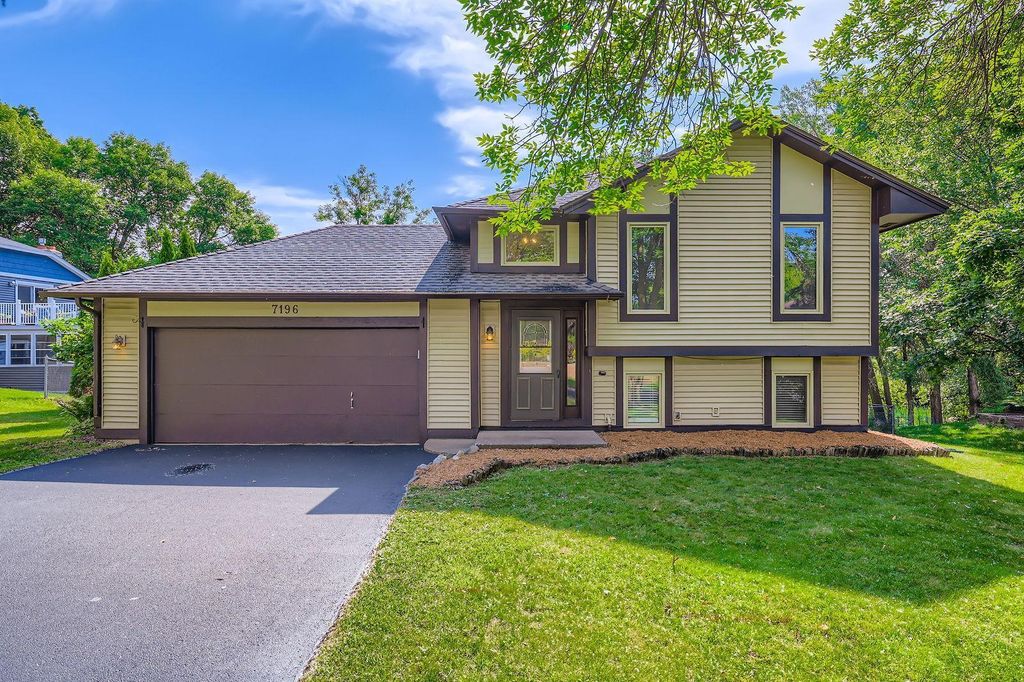 7196 Sunnyslope Drive, Maple Grove, MN 55311