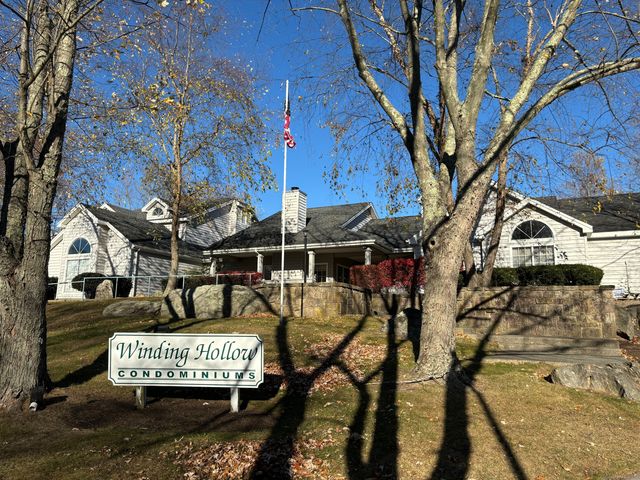 110 Leafwood Lane 190, Groton, CT 06340