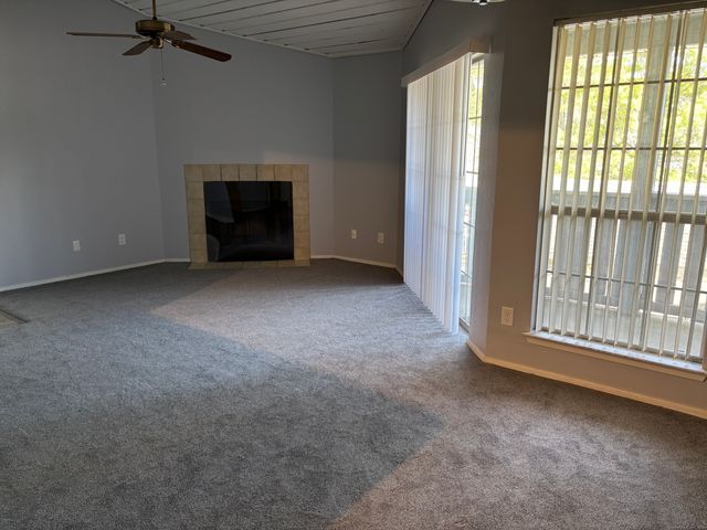 110 Leafwood Lane 190, Groton, CT 06340