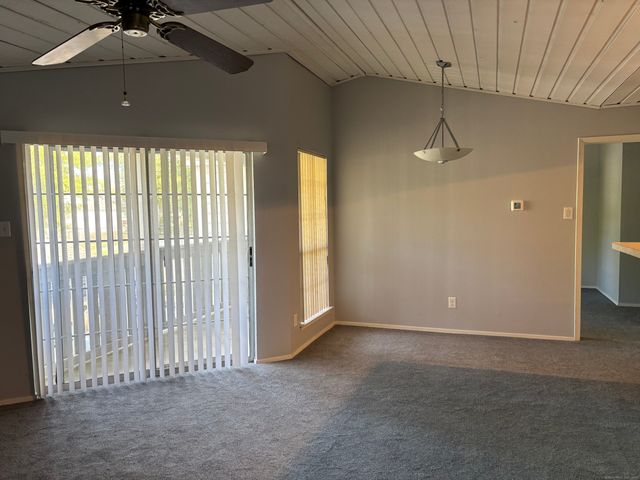 110 Leafwood Lane 190, Groton, CT 06340