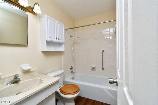 13 Hamlin CT, Lehigh Acres, FL 33936