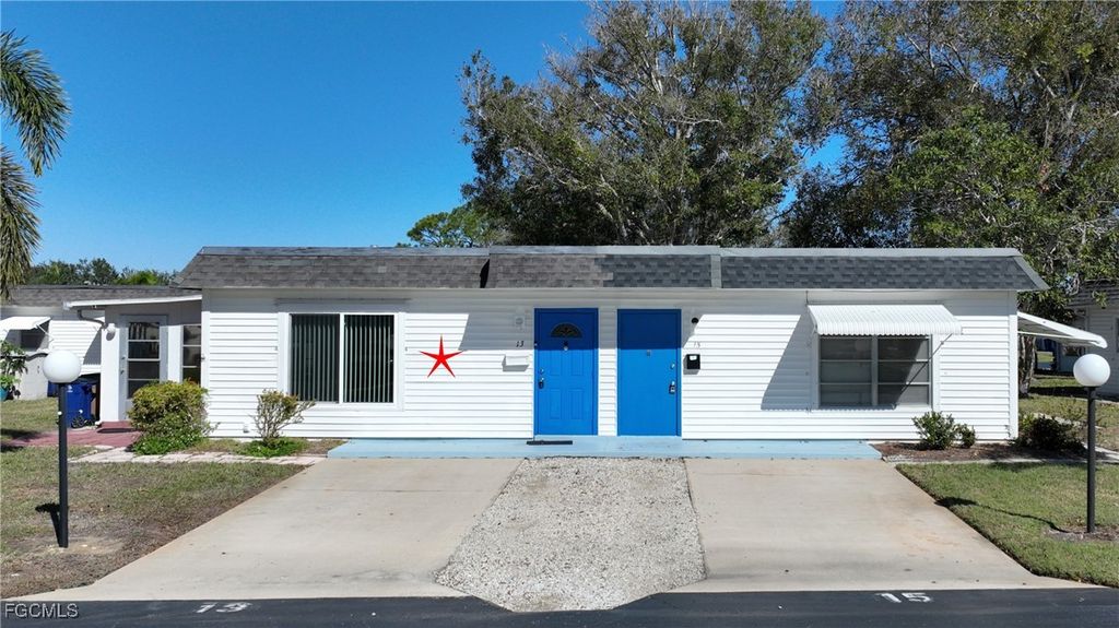 13 Hamlin CT, Lehigh Acres, FL 33936