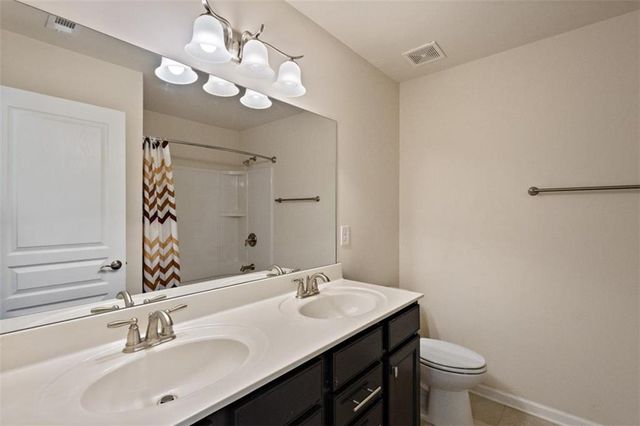 3500 Graham Way, Lilburn, GA 30047