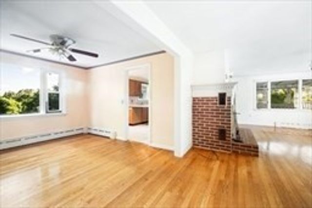 45 Indian Hill Rd, Worcester, MA 01606