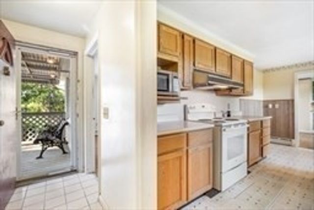 45 Indian Hill Rd, Worcester, MA 01606