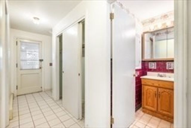 45 Indian Hill Rd, Worcester, MA 01606