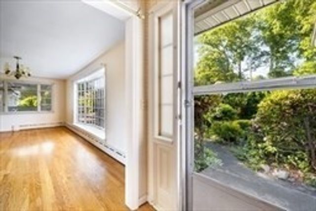 45 Indian Hill Rd, Worcester, MA 01606