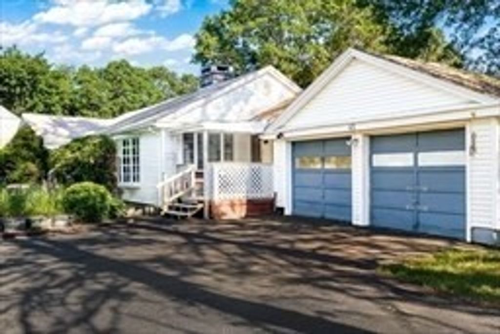45 Indian Hill Rd, Worcester, MA 01606