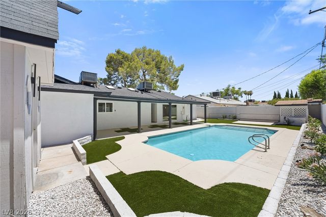 1242 Campbell Drive, Las Vegas, NV 89102