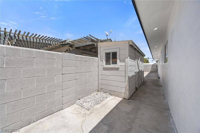 1242 Campbell Drive, Las Vegas, NV 89102