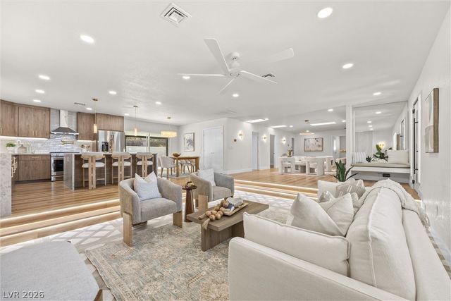 1242 Campbell Drive, Las Vegas, NV 89102