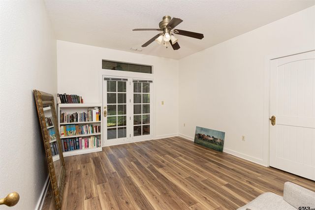 20761 County Road 3302, Brownsboro, TX 75756