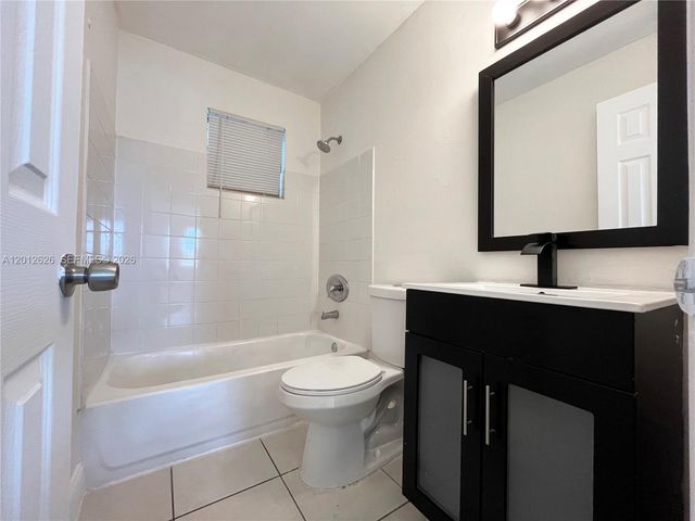1610 N 25th St 10, Fort Pierce, FL 34947