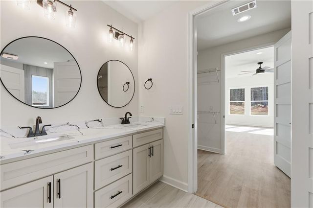 1020 Queens Bridge Way, Griffin, GA 30223