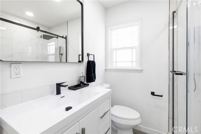 5968 Gardendale, South Gate, CA 90280