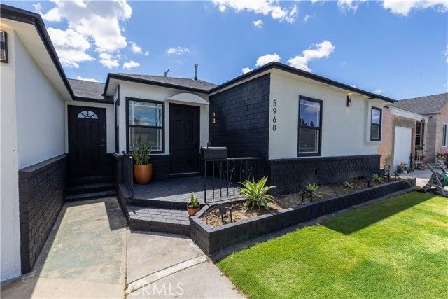 5968 Gardendale, South Gate, CA 90280