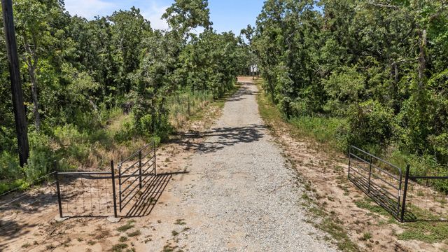 2139 Two Bush Road, Perrin, TX 76487